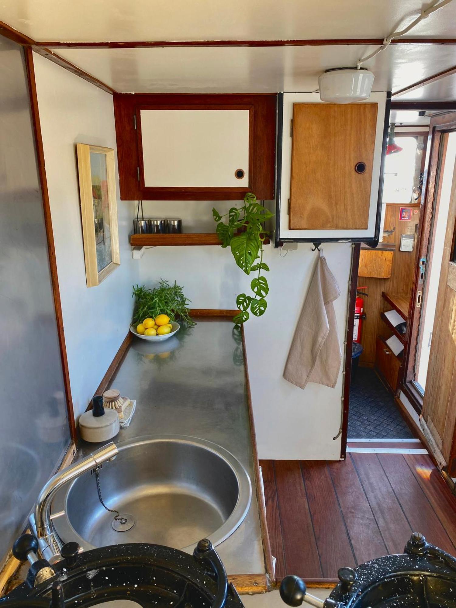 Varra Water - Unique Boat Accomodation - Bornholm - Fjaelstavn Нексё Экстерьер фото