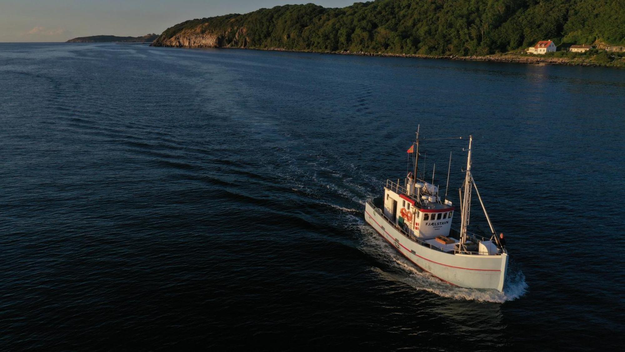 Varra Water - Unique Boat Accomodation - Bornholm - Fjaelstavn Нексё Экстерьер фото