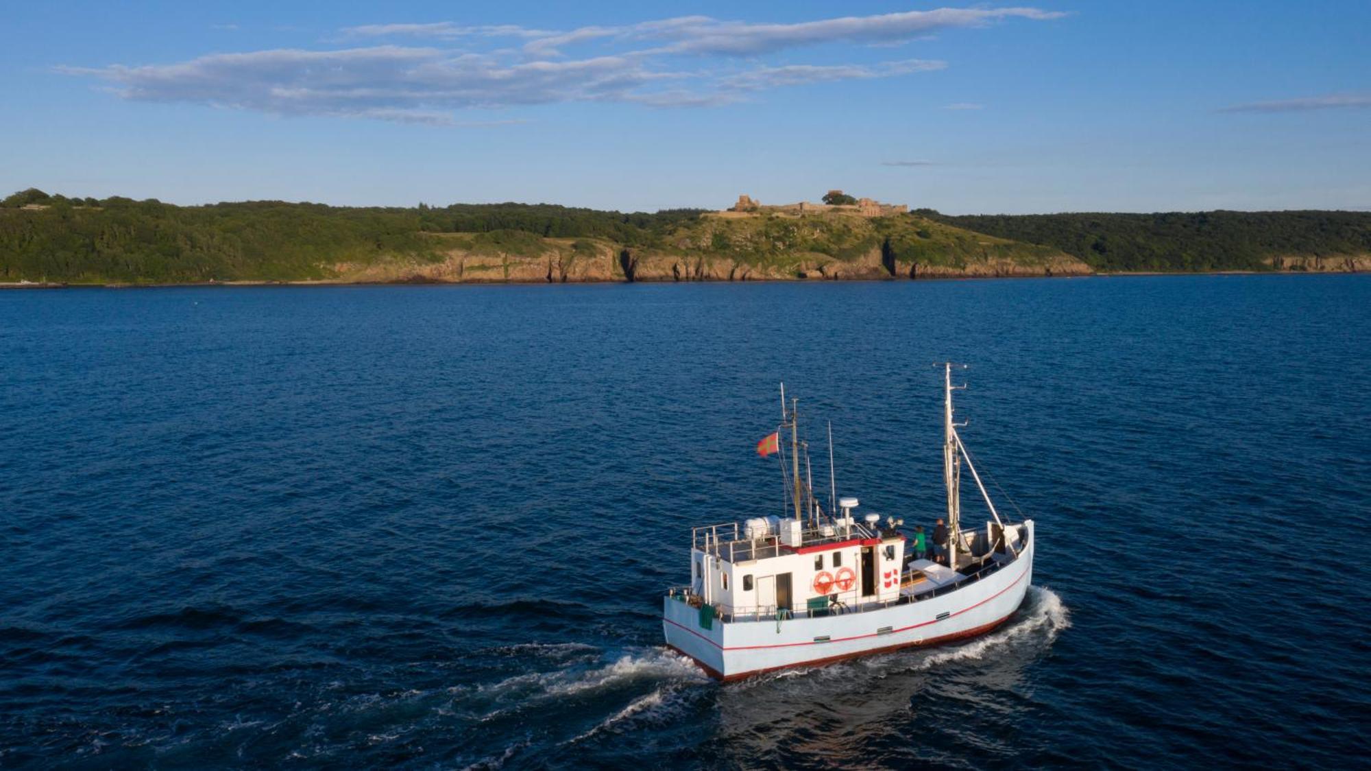 Varra Water - Unique Boat Accomodation - Bornholm - Fjaelstavn Нексё Экстерьер фото